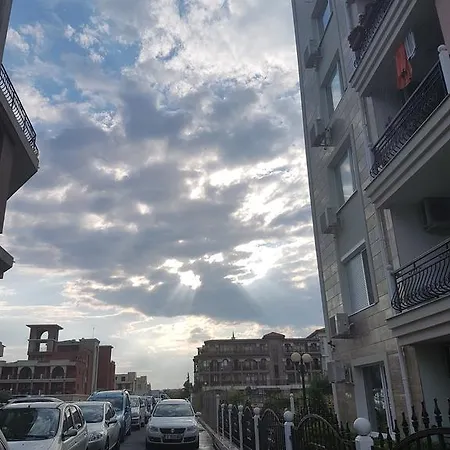 Sun House Saint Vlas Lägenhet *